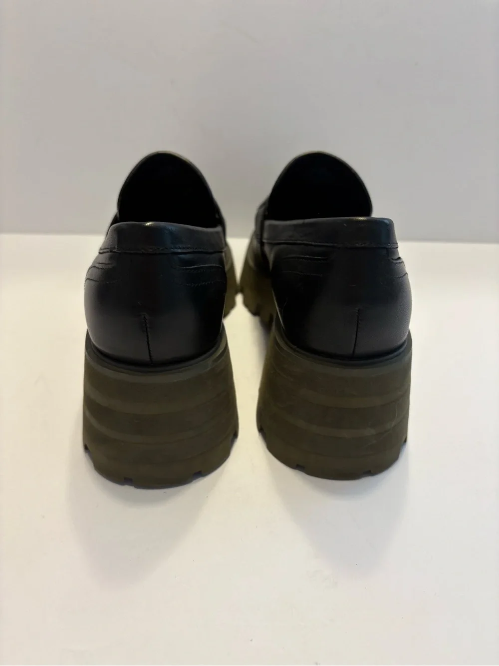 Marc Fisher Women Latika Slip On Loafers Black Leather Lug Sole Platform 5 1/2